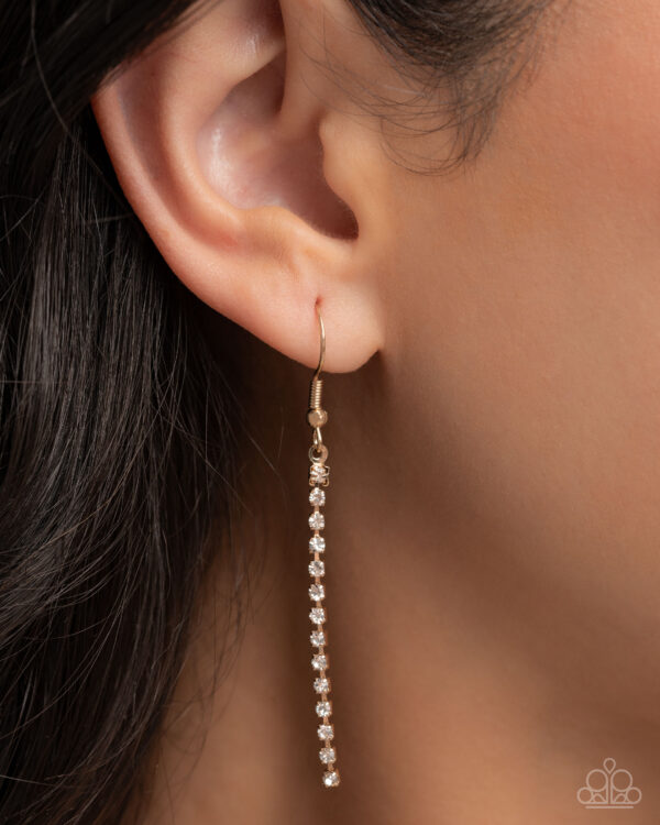 Complete Look
Necklace: "Never Enough Elegance - Gold" 
Hoop Earring: "Ceaseless Chic - Gold" - Image 4
