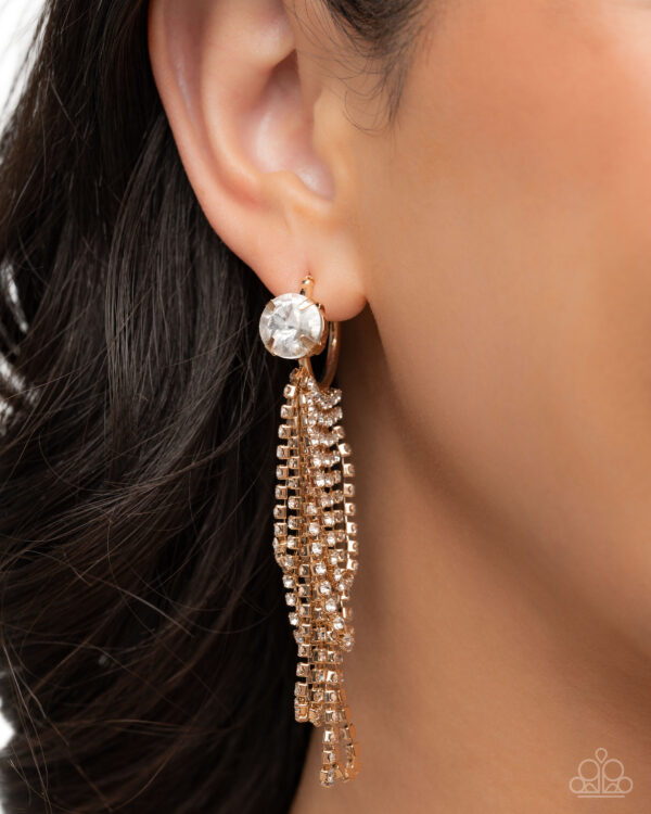 Complete Look
Necklace: "Never Enough Elegance - Gold" 
Hoop Earring: "Ceaseless Chic - Gold" - Image 6