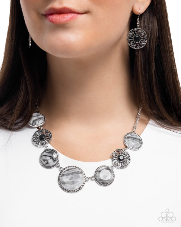 Gentle Glam - Black - Image 2