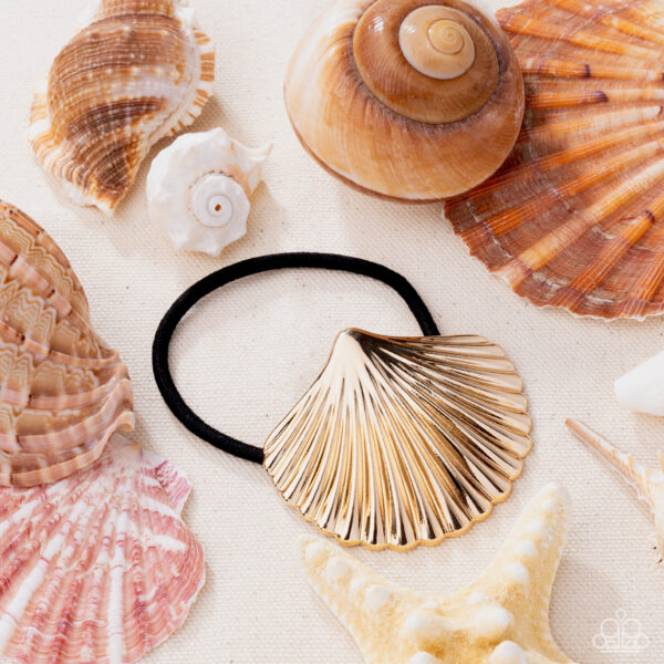 Short Seashell - Gold Hair Tie - Image 3
