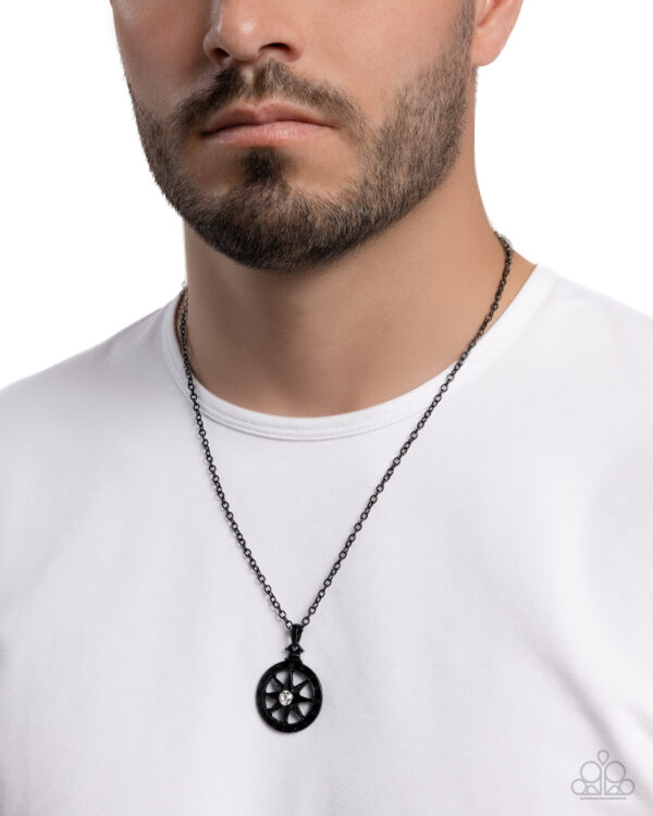 Natural Navigator - Black - Image 2