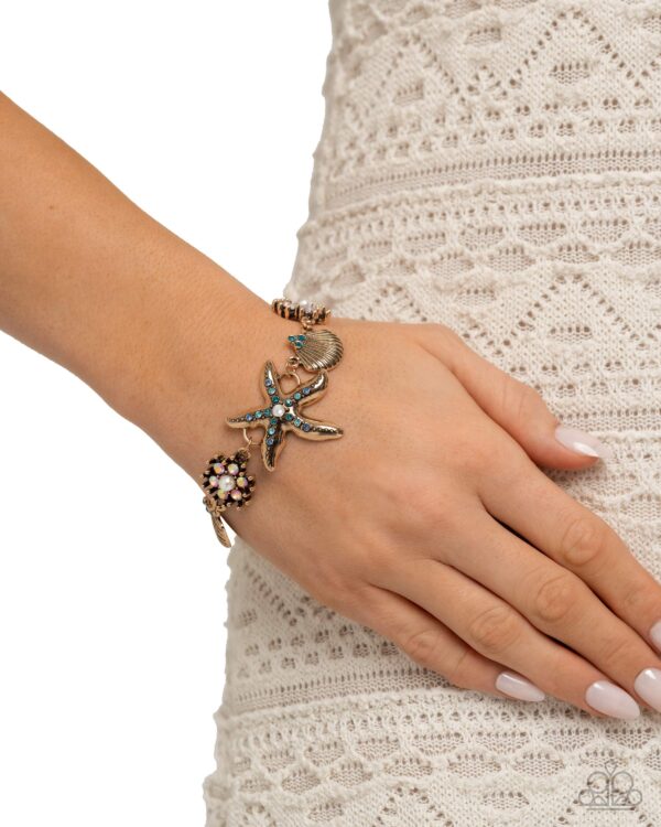 Complete Look
Necklace: "Starfish Song - Blue" 
Bracelet: "Starfish Single - Blue" - Image 6