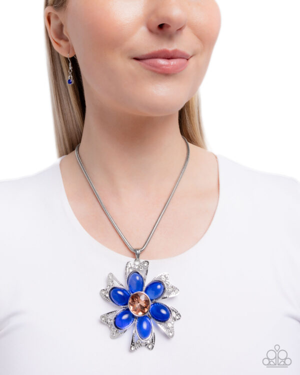Floral Figurehead - Blue - Image 2