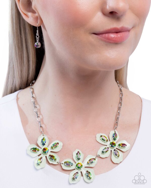 Prismatic Prestige - Green - Image 2